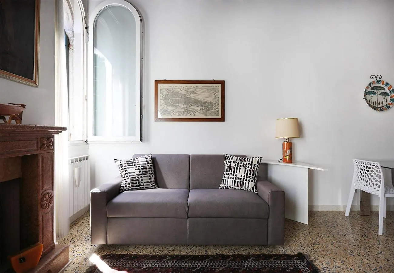 Casa Del Mandolino - Cozy Apt Near The Station! Venedig Apartment
